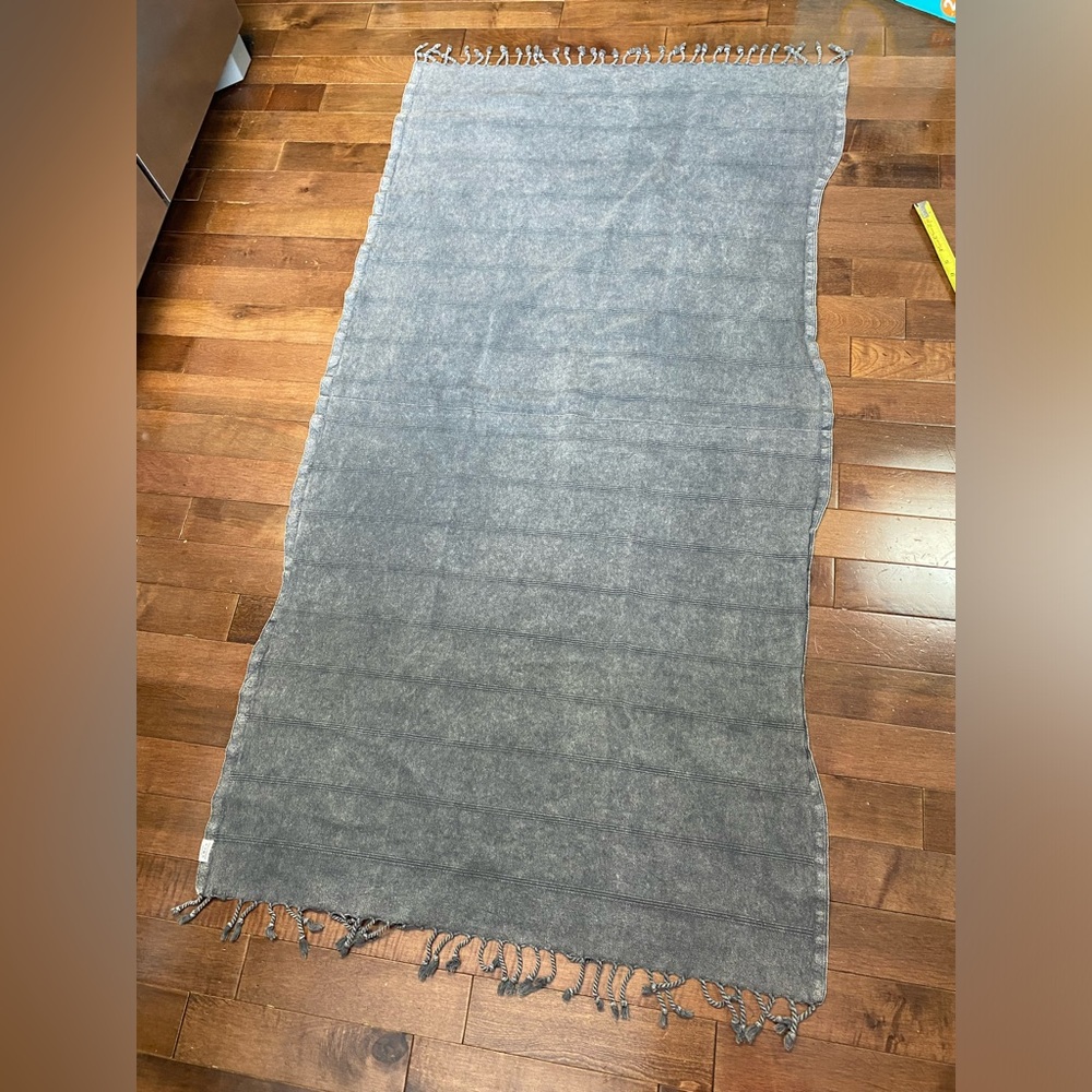 House of Jude Turkish Towel/blanket/scarf/sarong in Grey